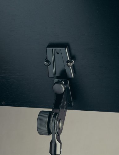 K&M 10068 Notenpult, Metallplatte